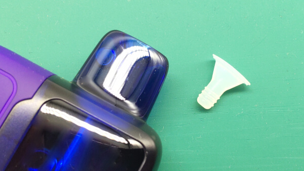 nasty bar 30000 X 吸い口側のシリコン栓